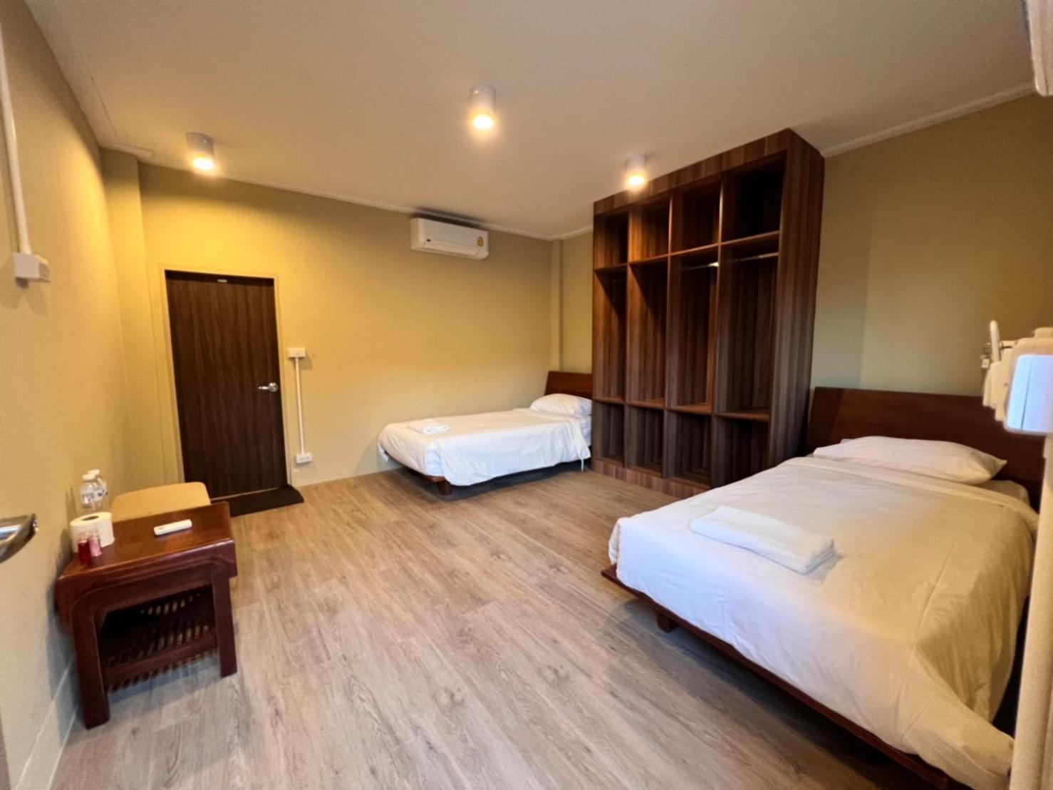 U'Re Holitel Hotel Хаад Рин Екстериор снимка